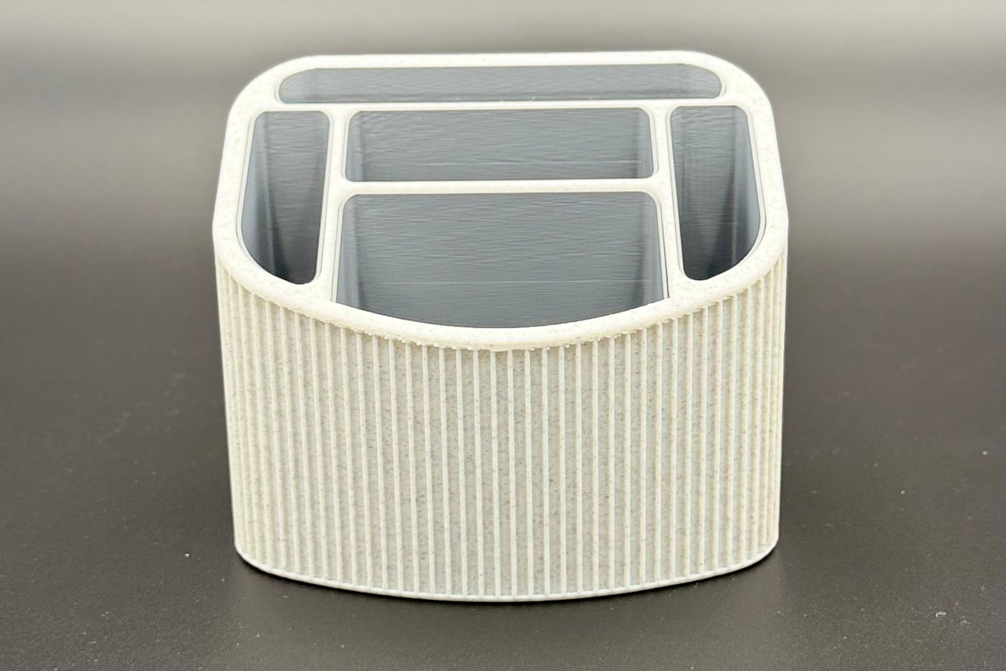 Geriffelter Multifunktions-Organizer
