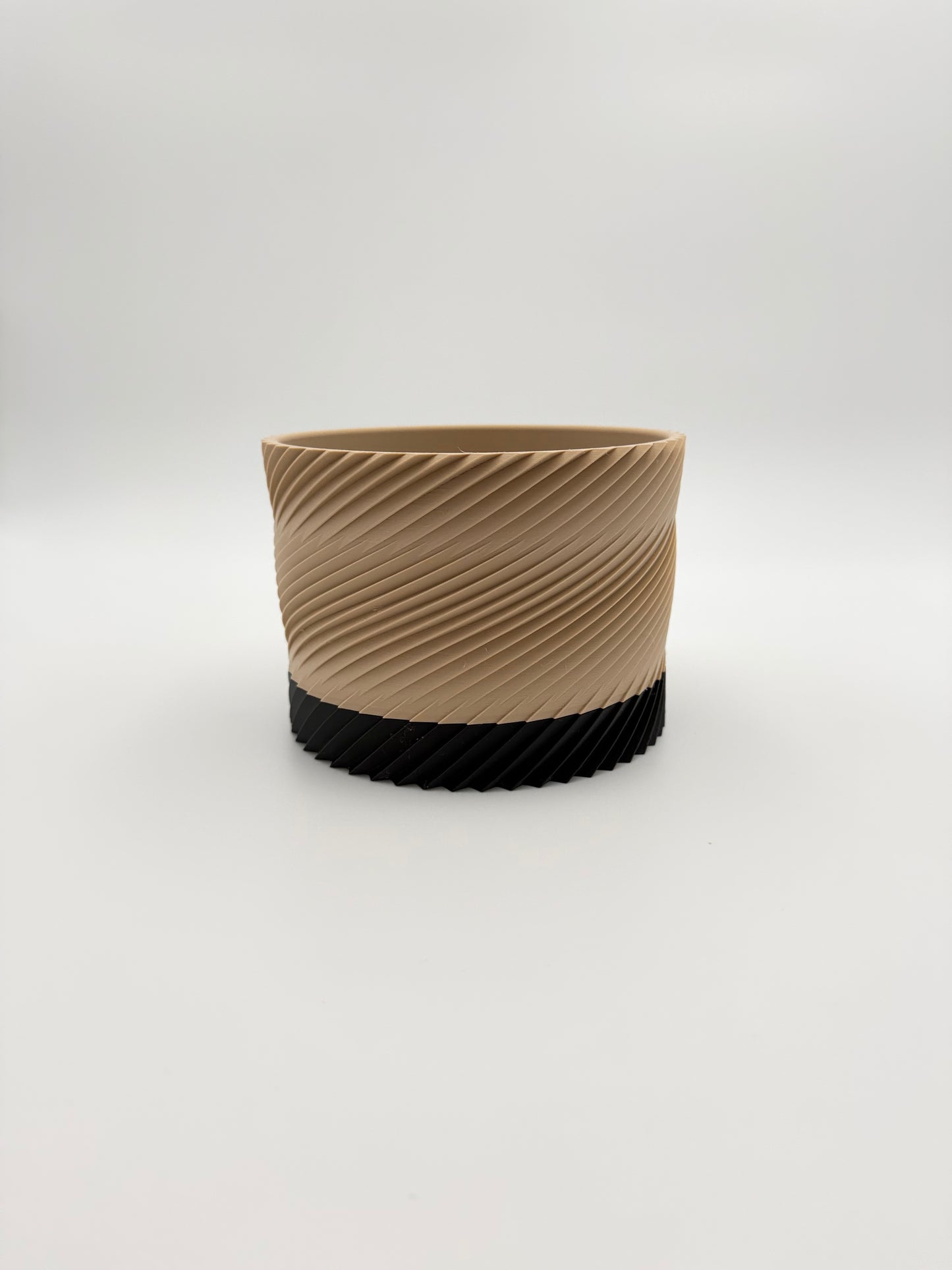 Groove-Vase mit Wasserbehälter